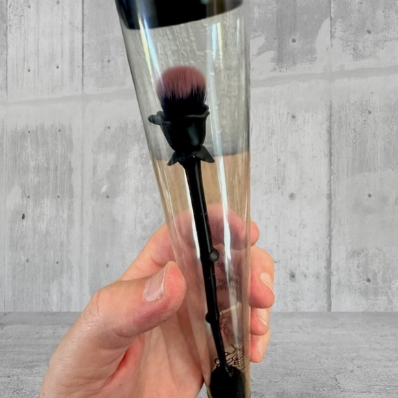 New✨Wet ‘N Wild Rebel Rose Makeup | Limited Edition Collection - Picture 6 of 13